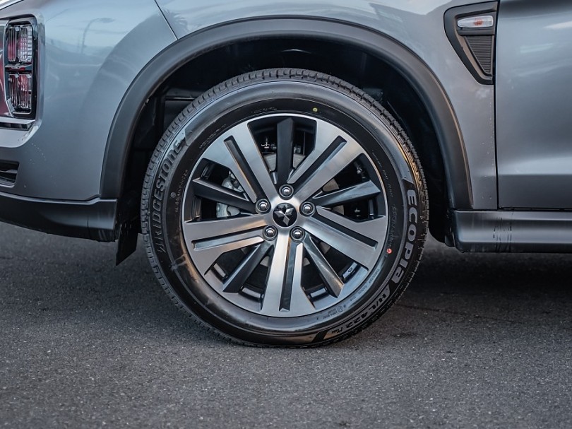 2025 Mitsubishi ASX 6