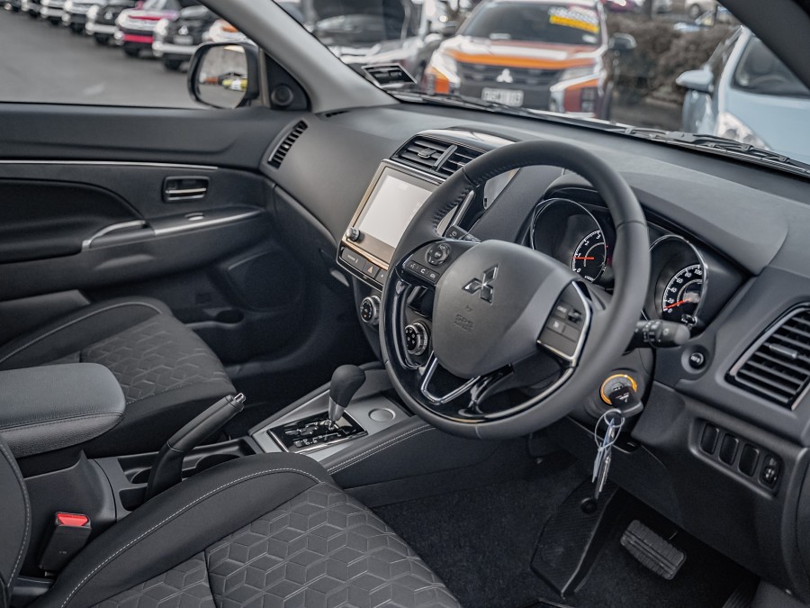 2025 Mitsubishi ASX 9