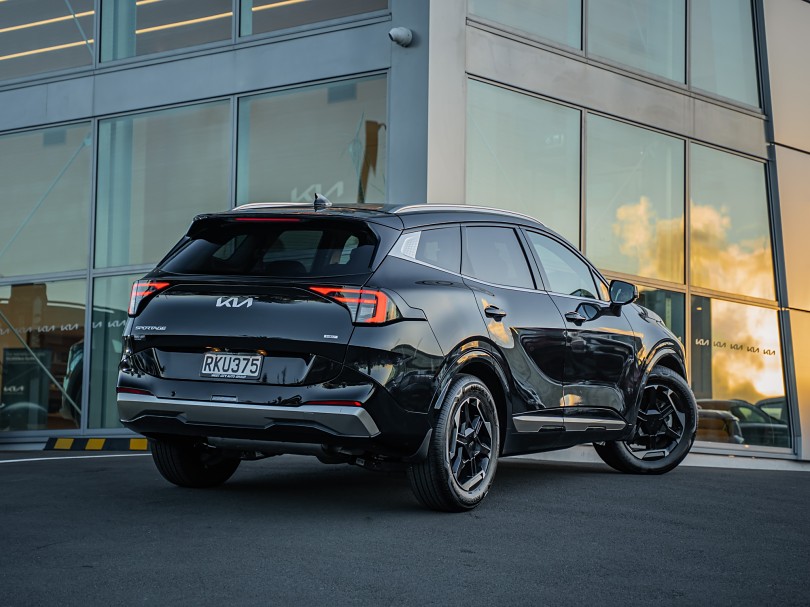 2025 Kia Sportage 2