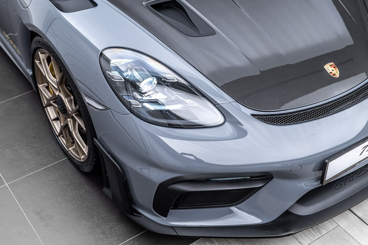 Porsche 718 Cayman GT4 RS