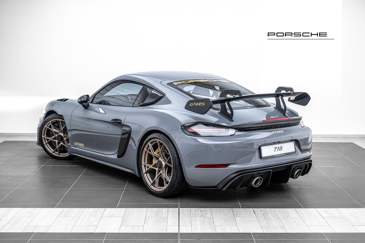 Porsche 718 Cayman GT4 RS