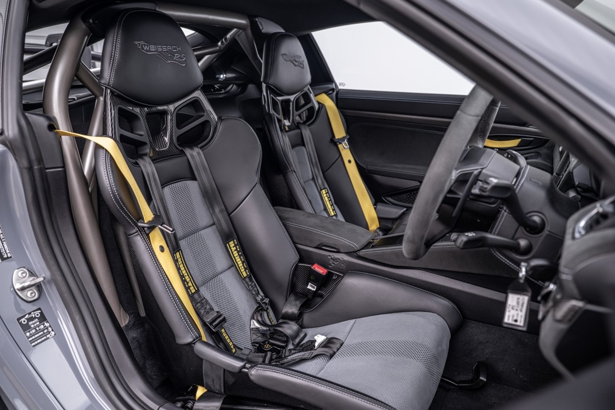 Porsche 718 Cayman GT4 RS