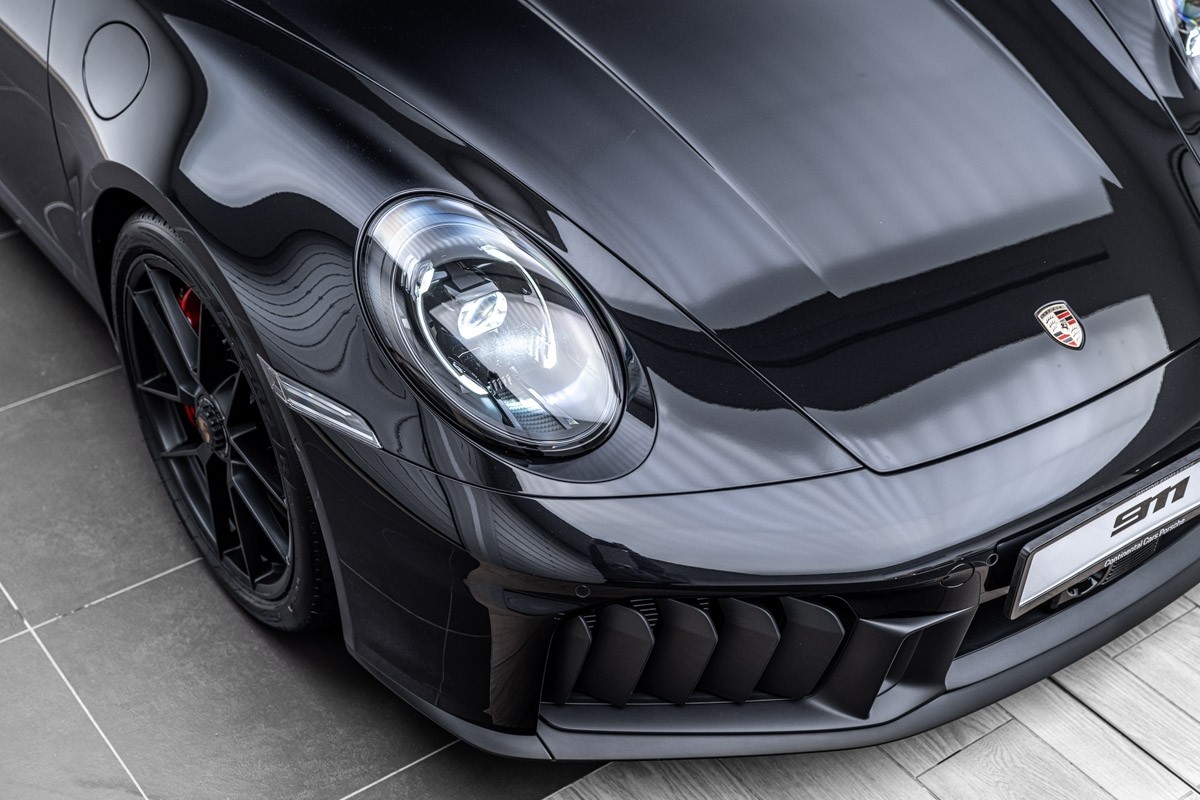 Porsche 911 CARRERA GTS COUPE