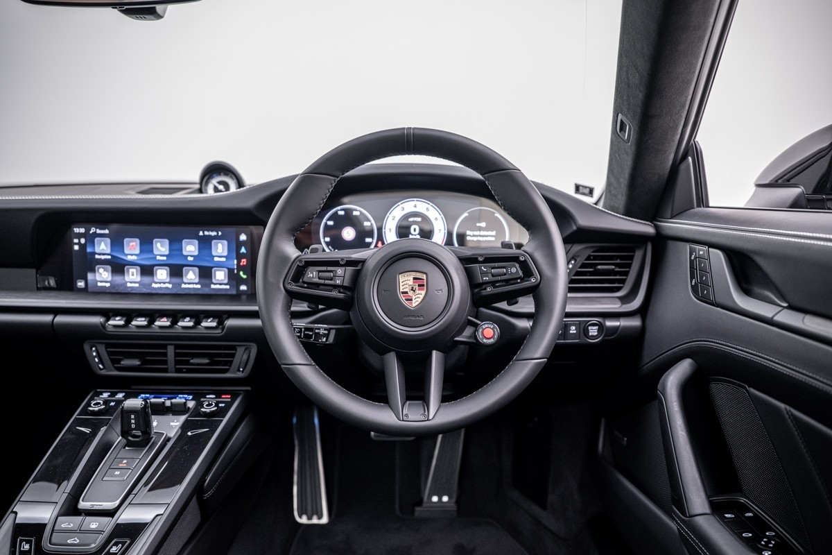 Porsche 911 CARRERA GTS COUPE