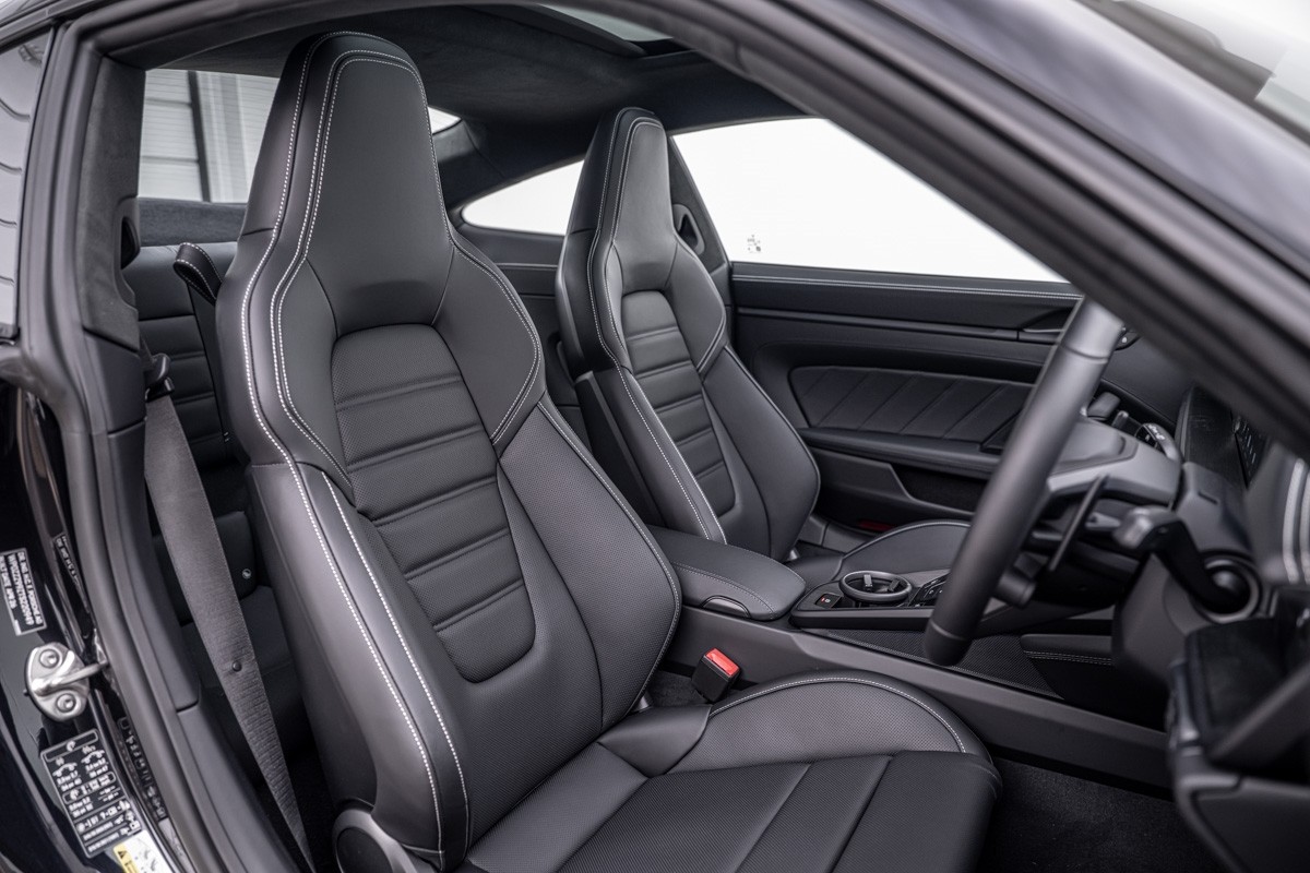 Porsche 911 CARRERA GTS COUPE