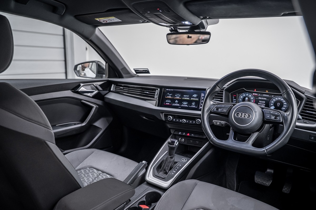 Audi A1 35 TFSI S LINE