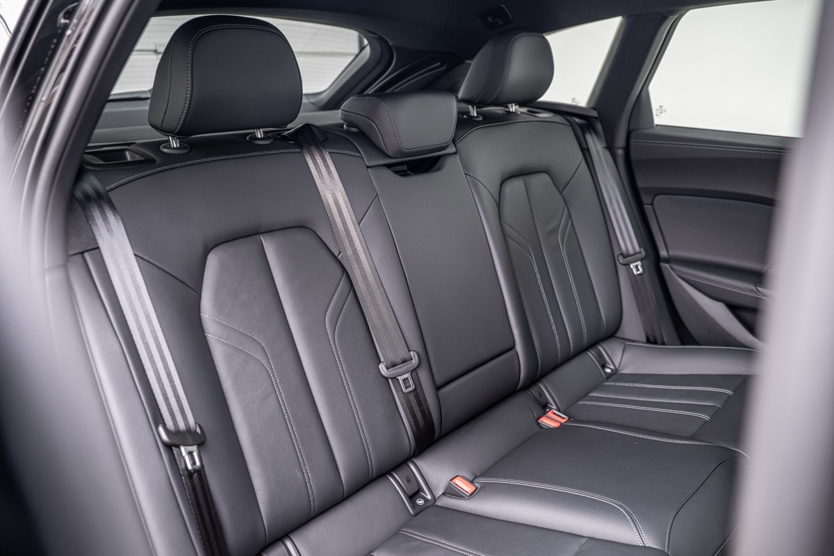 Audi A5 E-HYBRID AVANT S LINE