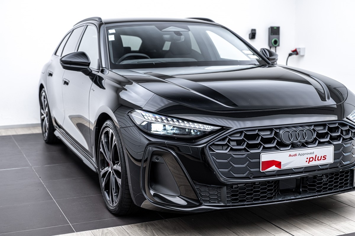 Audi A5 E-HYBRID AVANT S LINE