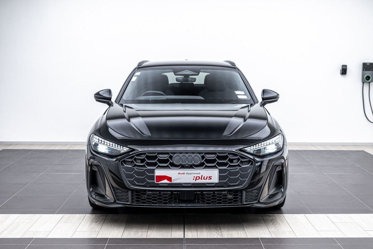 Audi A5 E-HYBRID AVANT S LINE