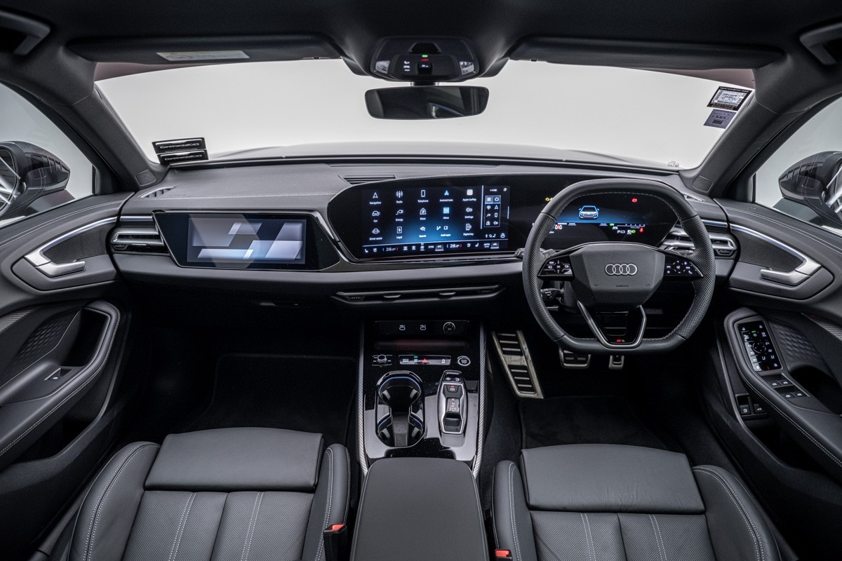 Audi A5 E-HYBRID AVANT S LINE