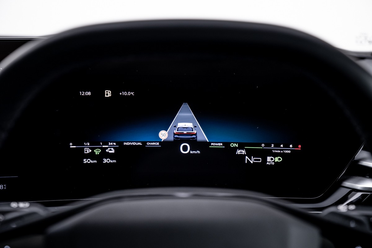 Audi A5 E-HYBRID AVANT S LINE