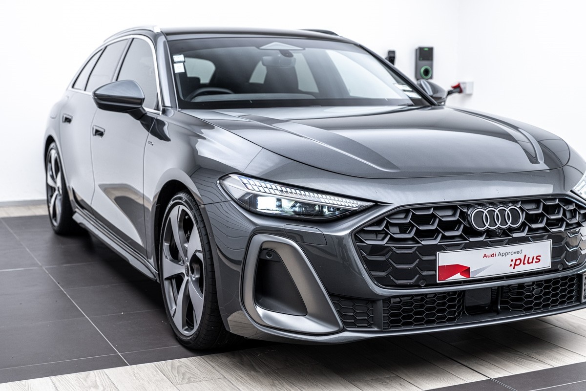 Audi A5 E-HYBRID AVANT S LINE
