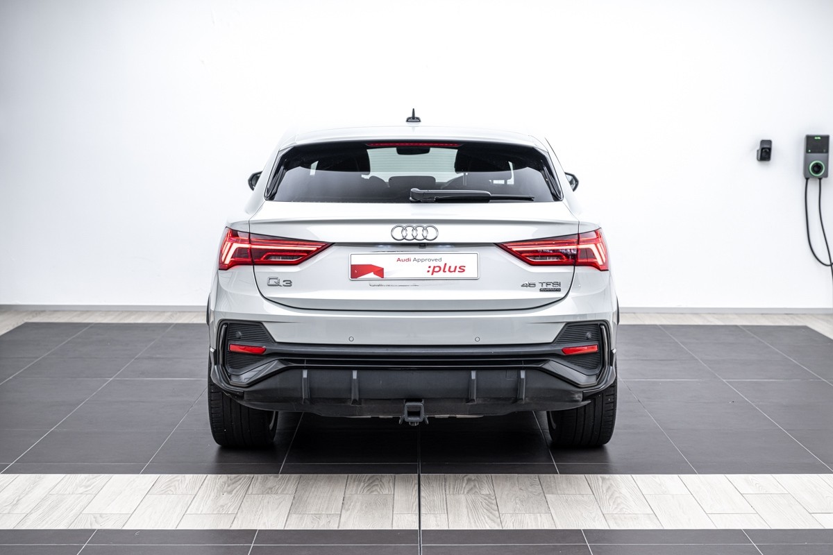 Audi Q3 45 TFSI Q SPORTBACK S TRONIC 180KW