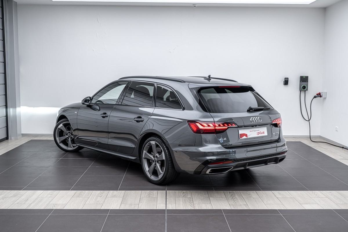 Audi A4 45 TFSI quattro  S Line Avant