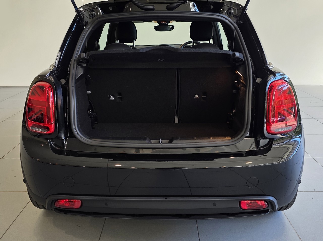 MINI Cooper SE Hatch Yours