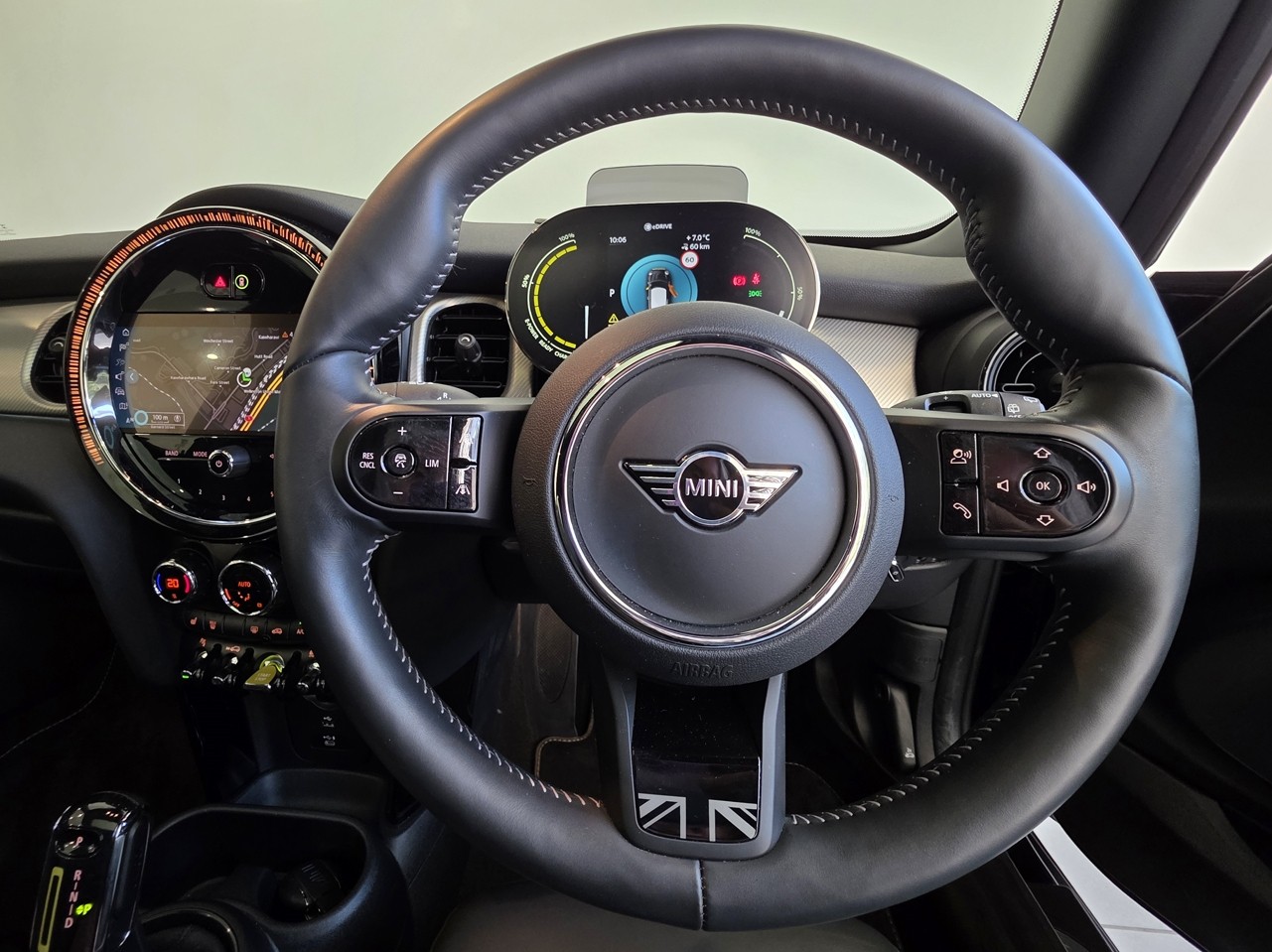 MINI Cooper SE Hatch Yours