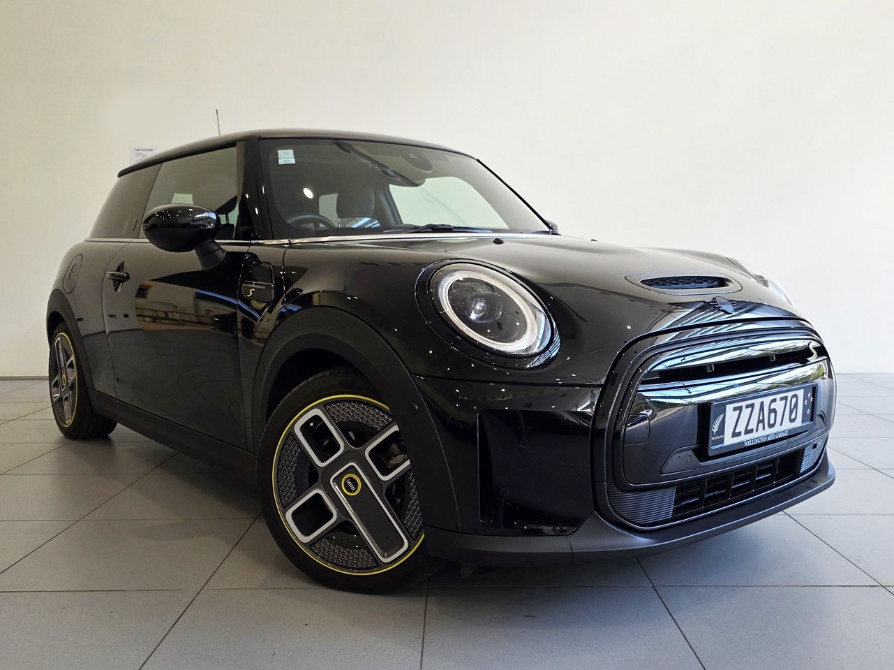 MINI Cooper SE Hatch Yours