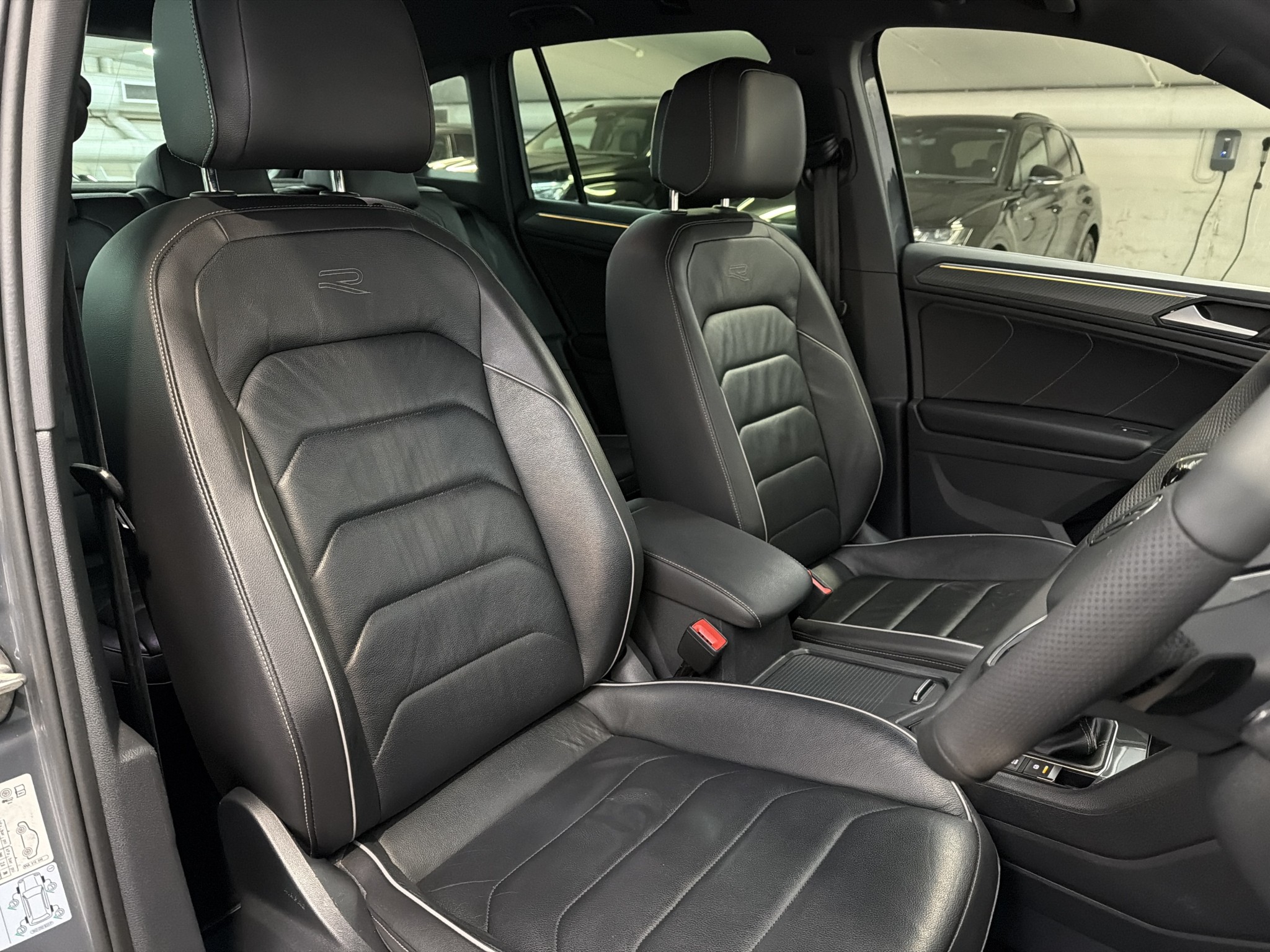 Volkswagen Tiguan TSI R-LINE 2WD 1.4PT