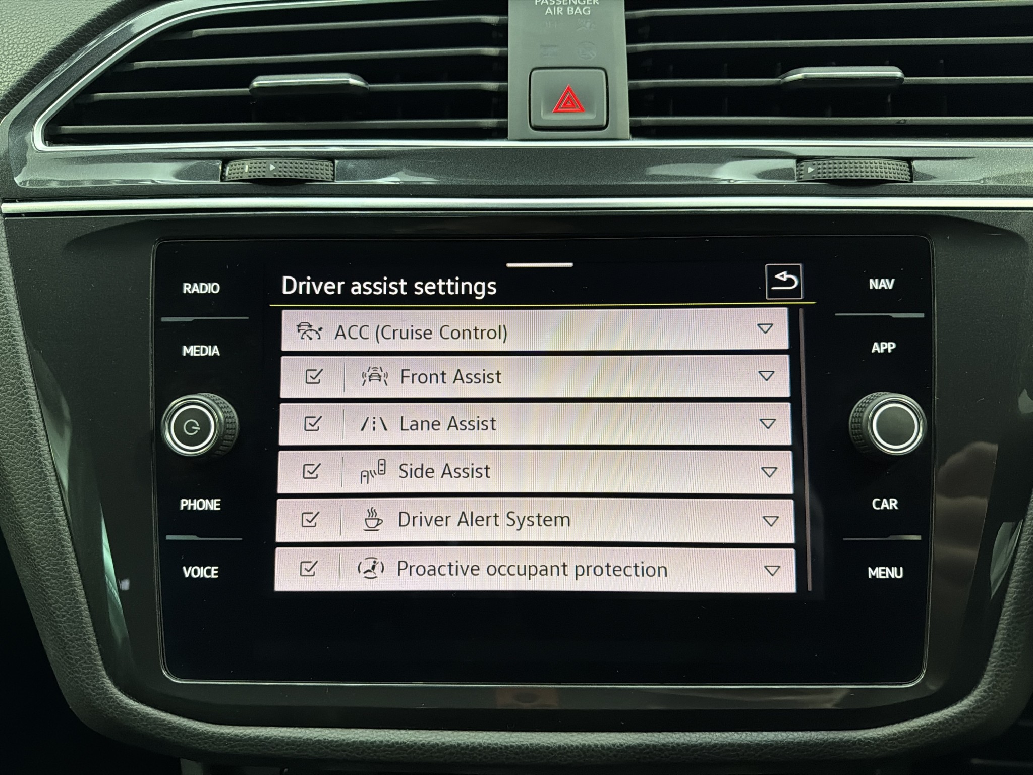 Volkswagen Tiguan TSI R-LINE 2WD 1.4PT