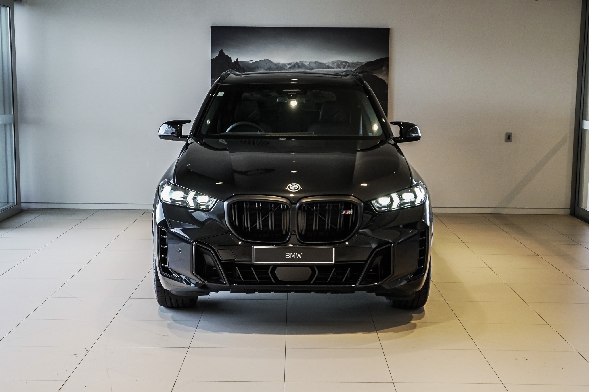 BMW X5 M60i