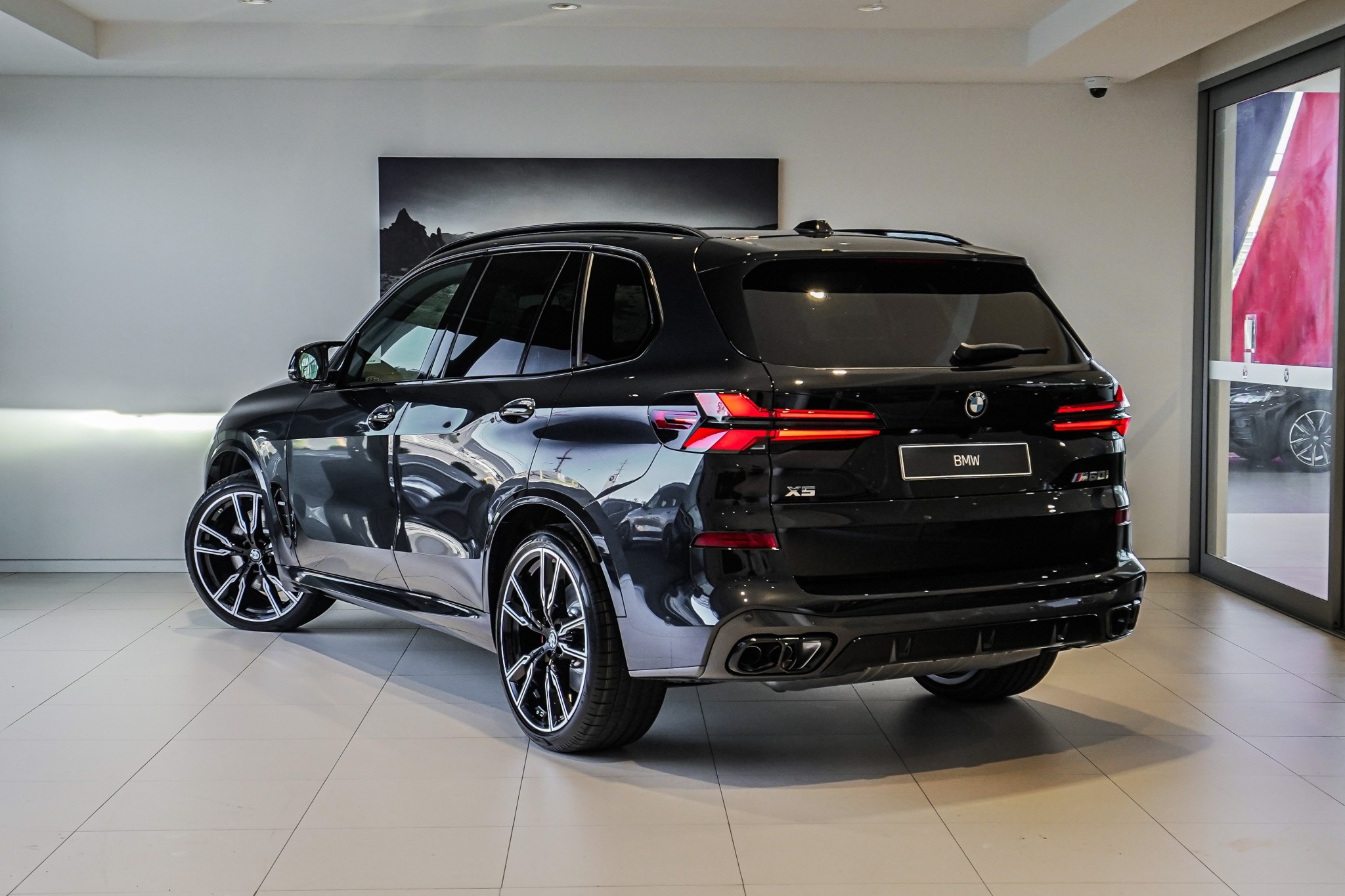 BMW X5 M60i
