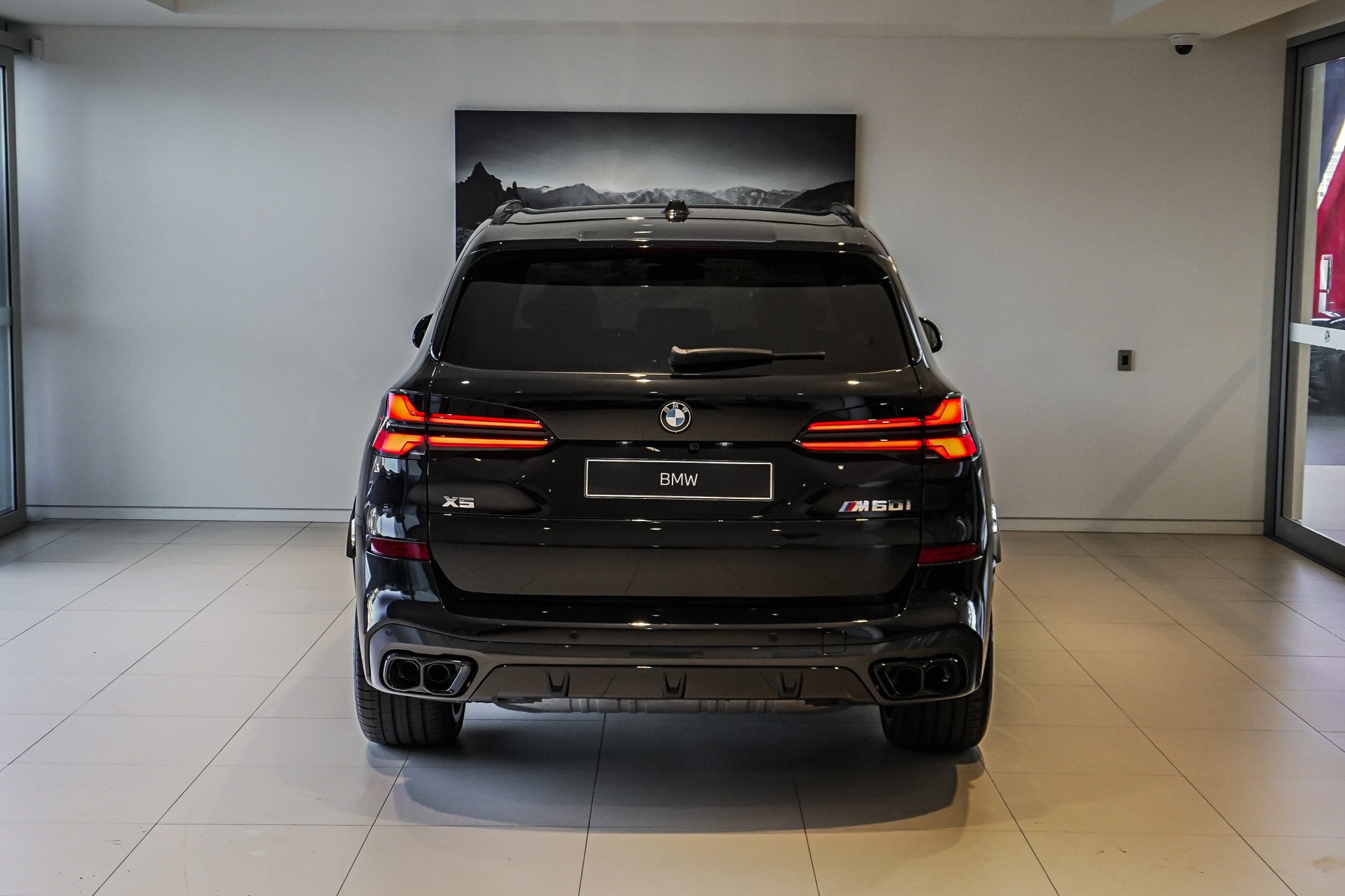 BMW X5 M60i