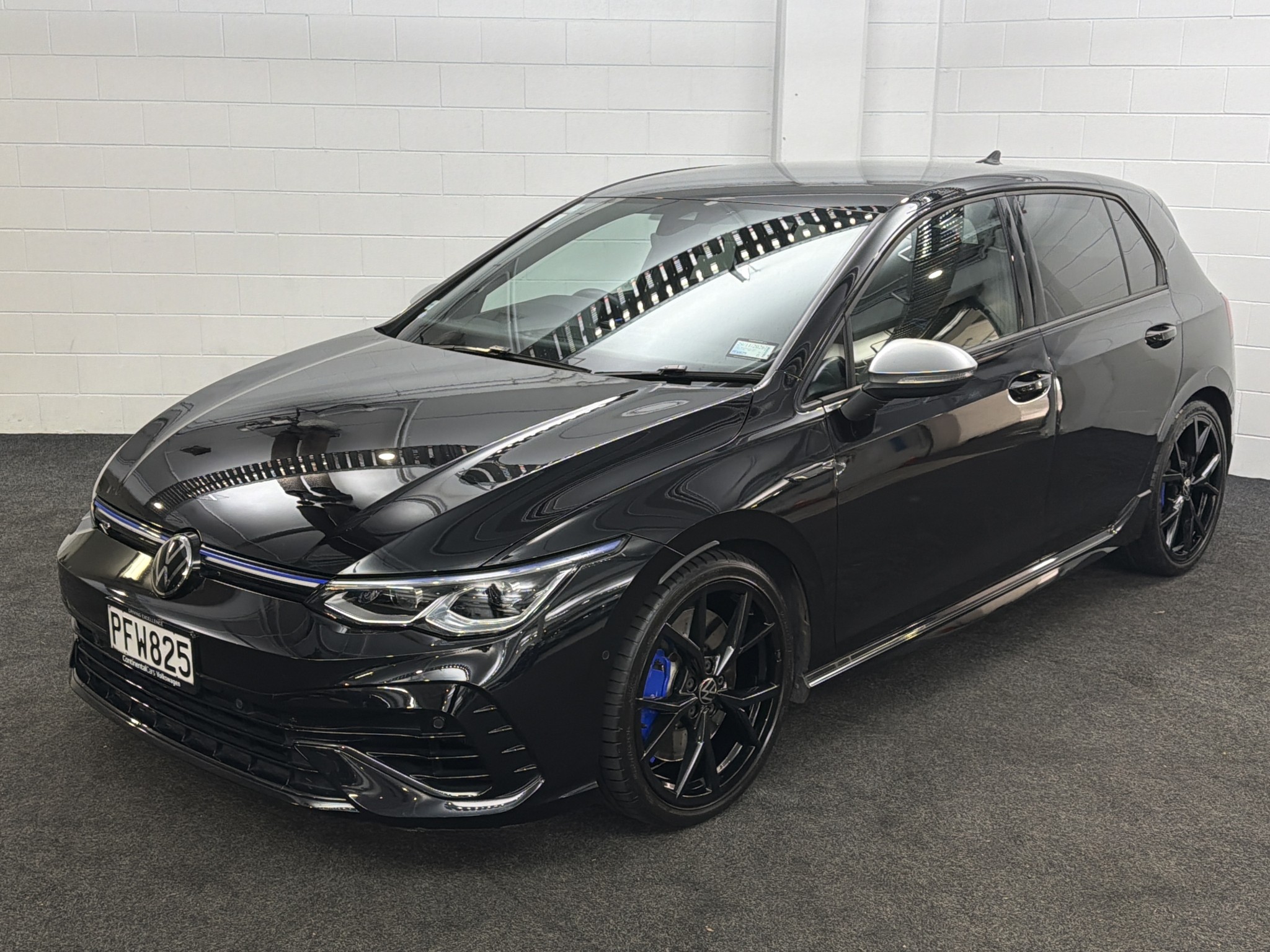 Volkswagen Golf R DSG 2.0PT/4WD/7AT