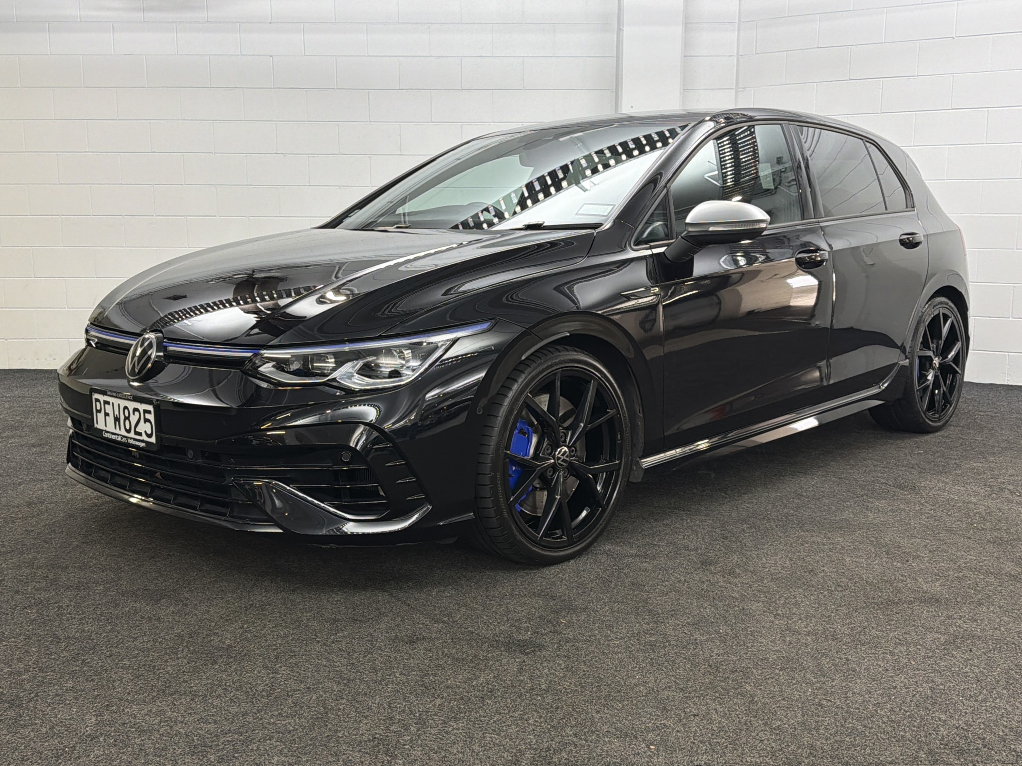 Volkswagen Golf R DSG 2.0PT/4WD/7AT