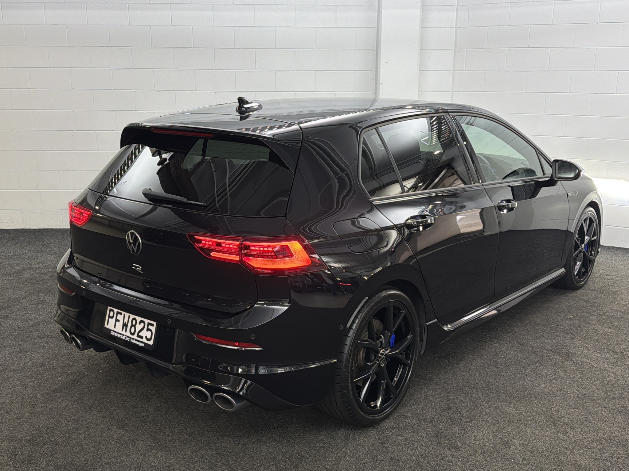 Volkswagen Golf R DSG 2.0PT/4WD/7AT