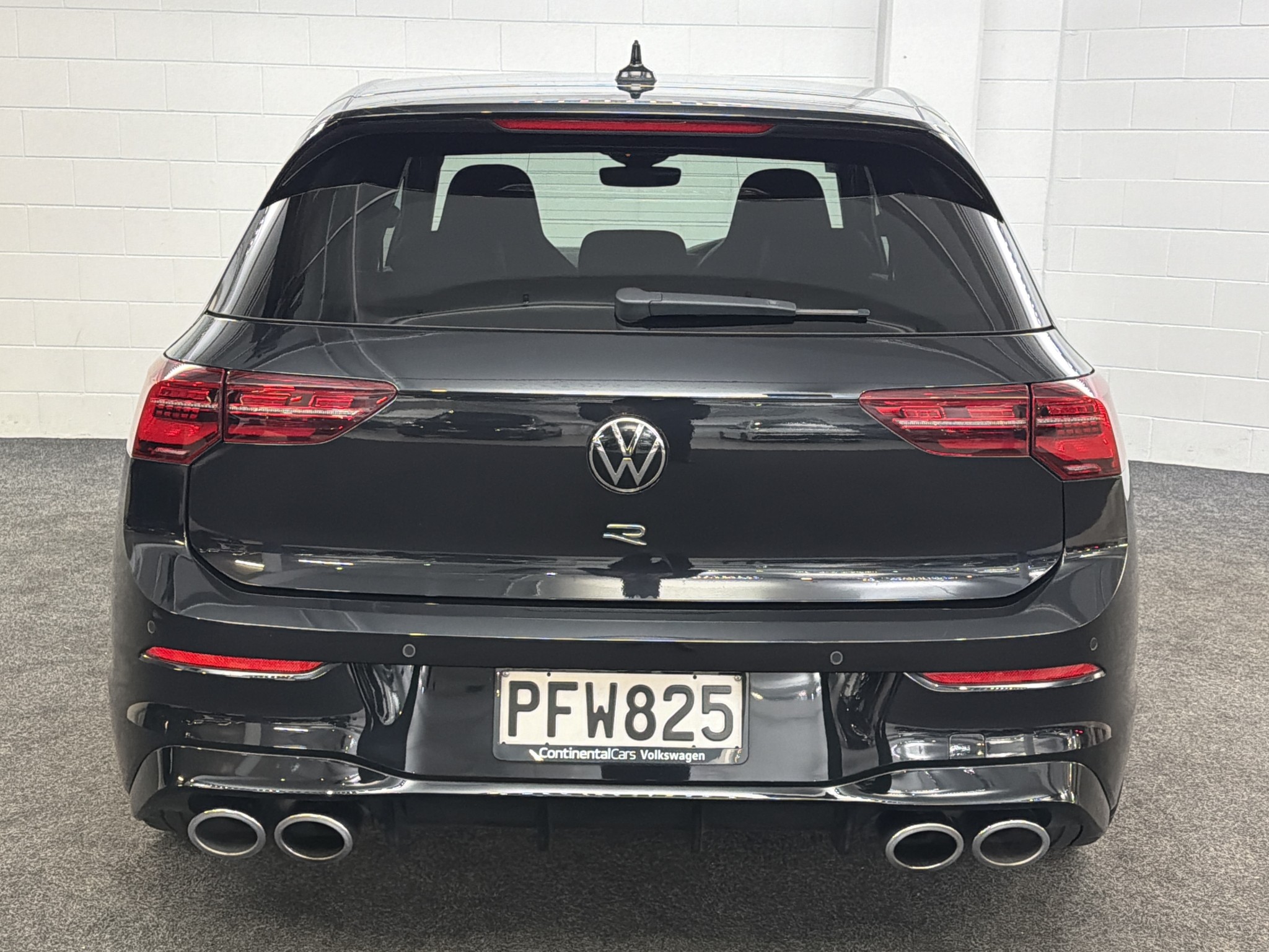 Volkswagen Golf R DSG 2.0PT/4WD/7AT