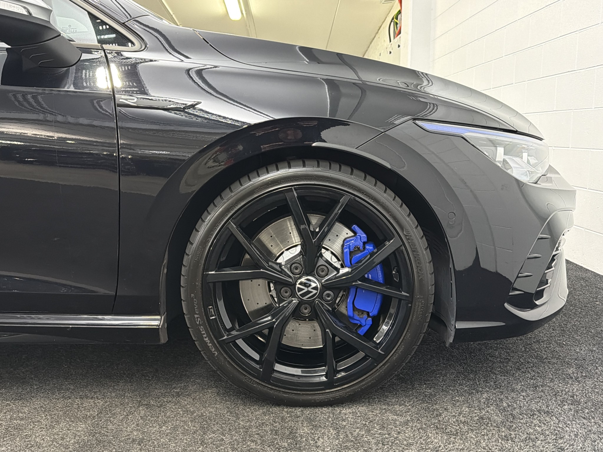 Volkswagen Golf R DSG 2.0PT/4WD/7AT