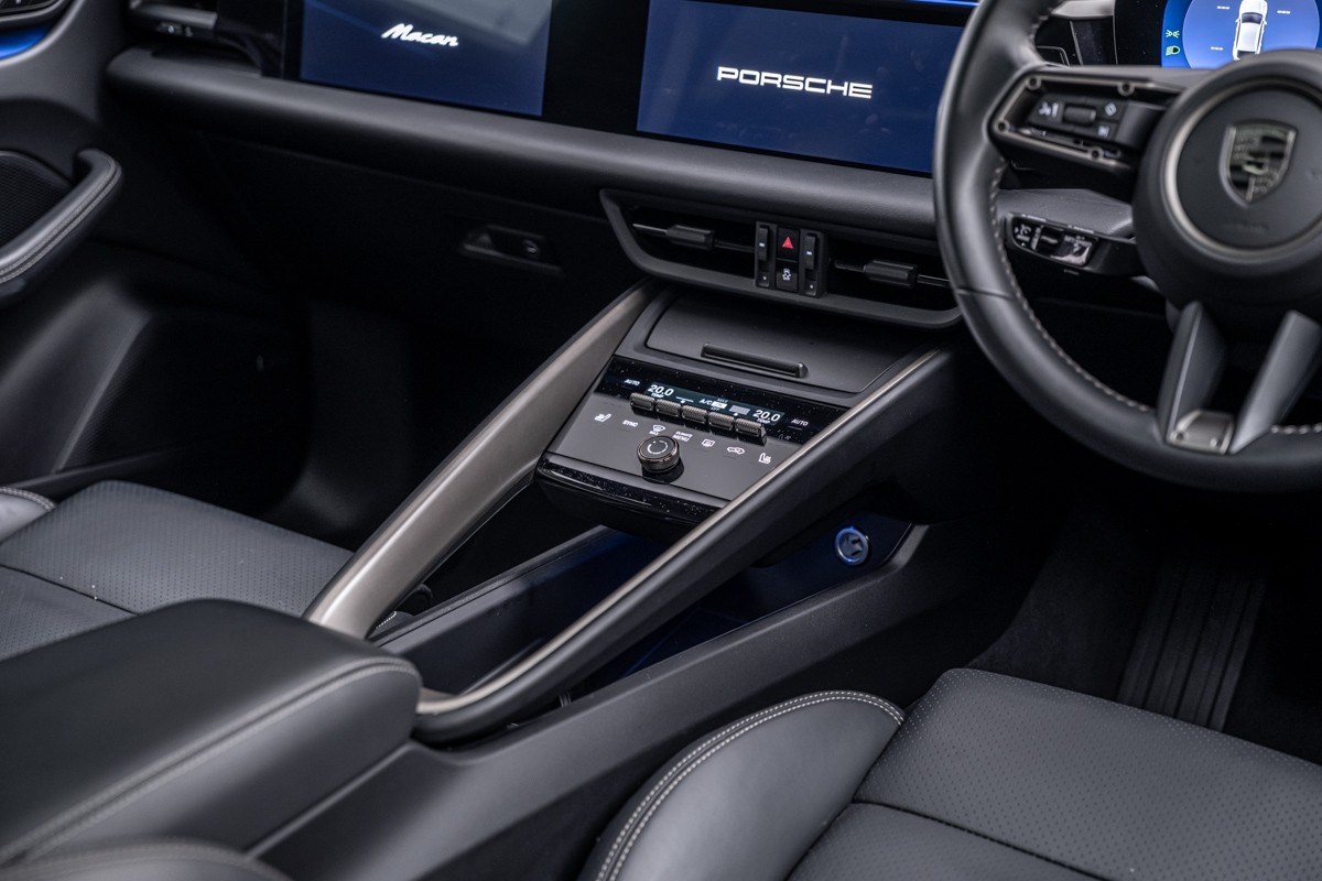 Porsche Macan Turbo Electric (H2)