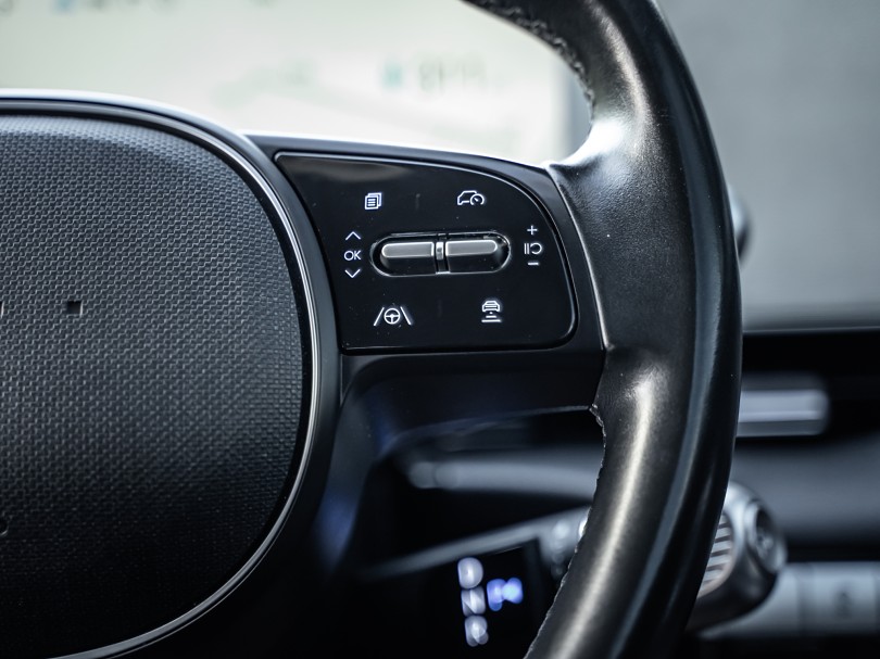 2021 Hyundai IONIQ 5 12