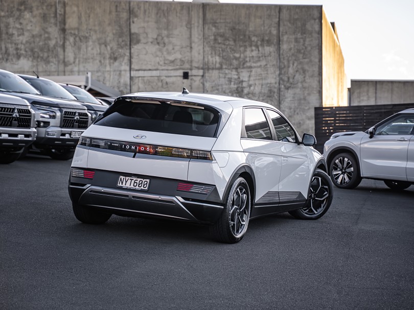 2021 Hyundai IONIQ 5 2