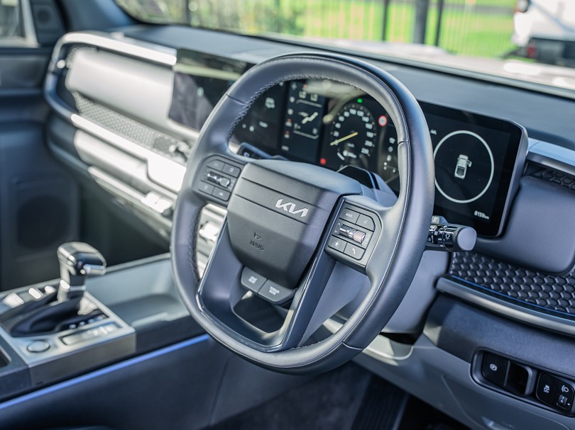 2025 Kia Tasman 9