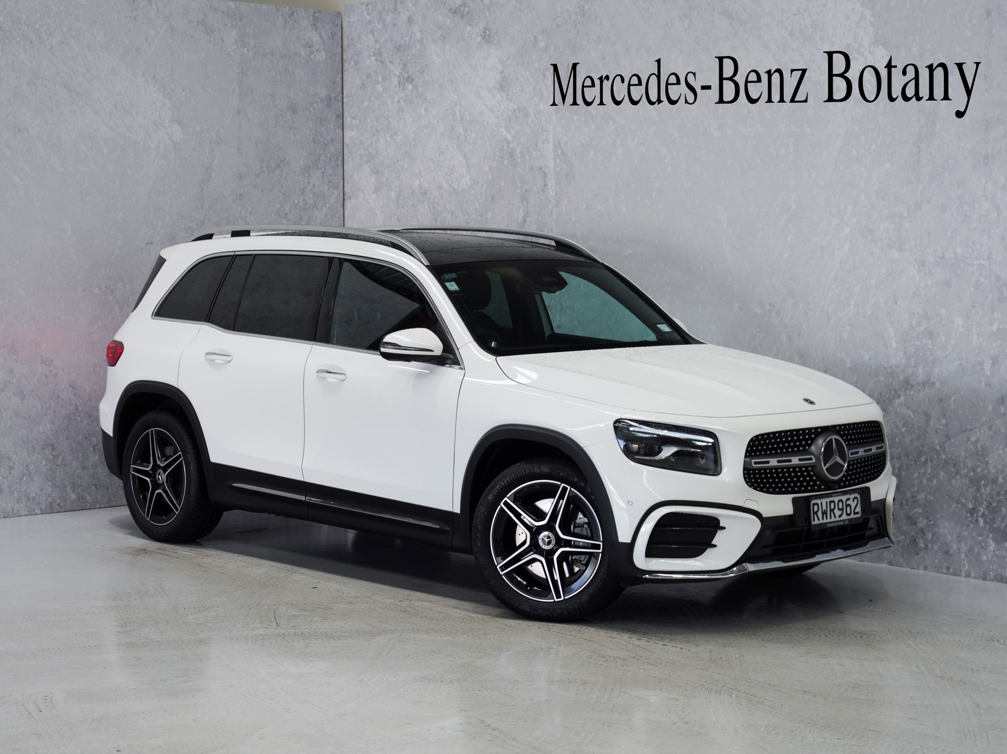 2025 Mercedes-Benz GLB 250