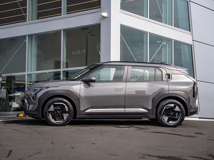 2025 Kia EV3 5
