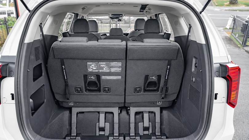 2026 Kia Carnival 18