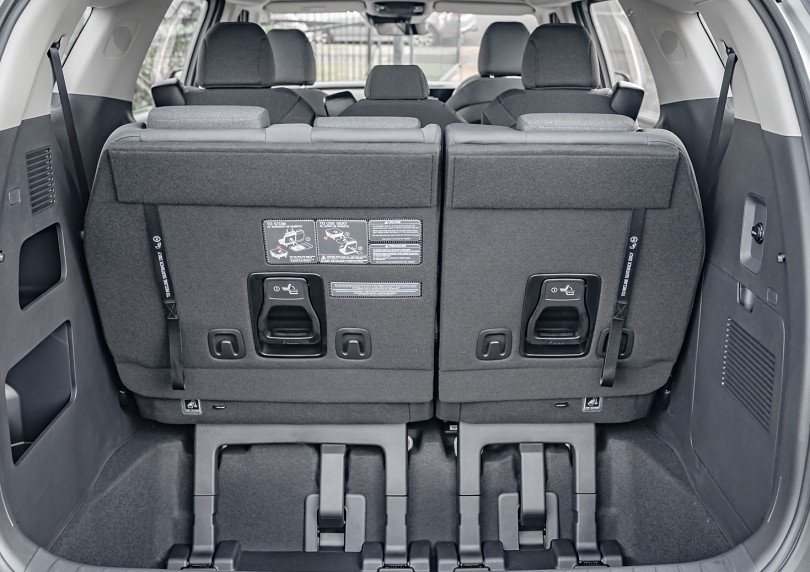 2026 Kia Carnival 15