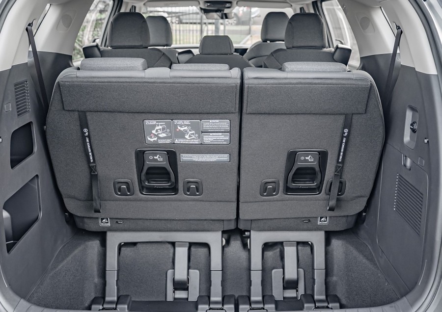 2026 Kia Carnival 15