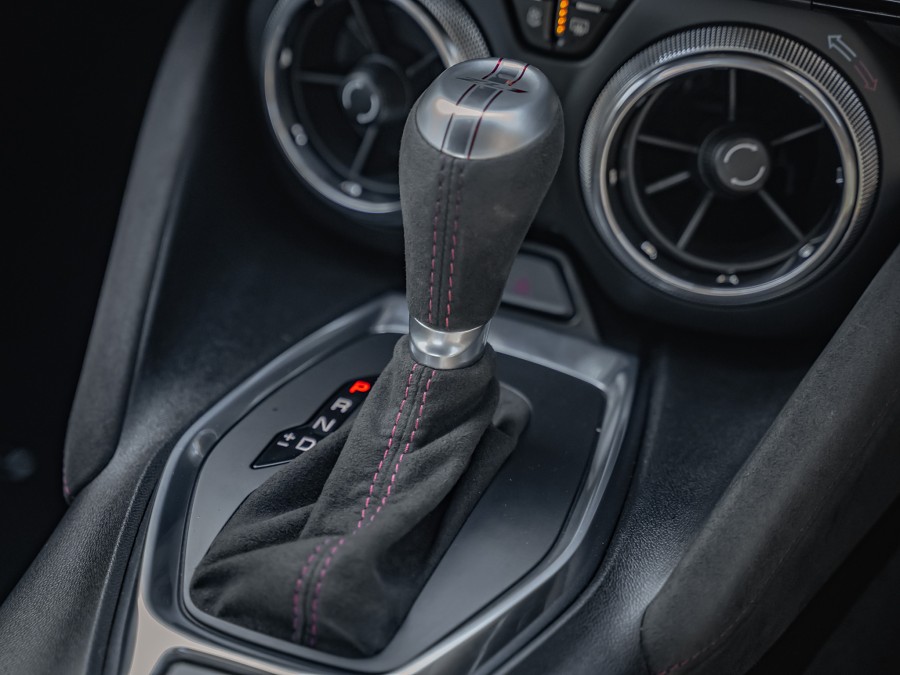 2019 Chevrolet Camaro 16