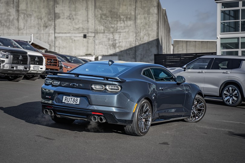 2019 Chevrolet Camaro 2