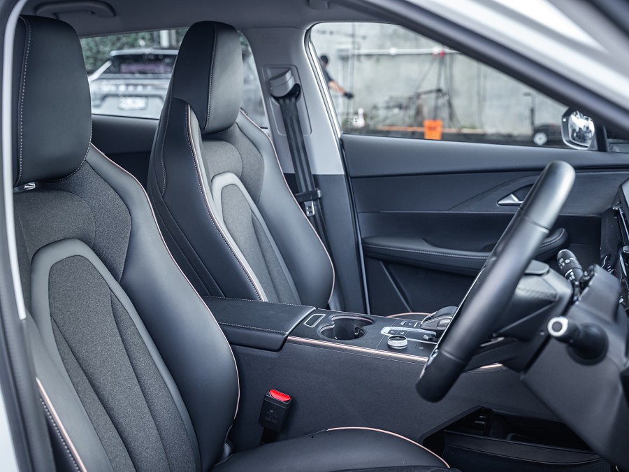 2025 OMODA C5 8