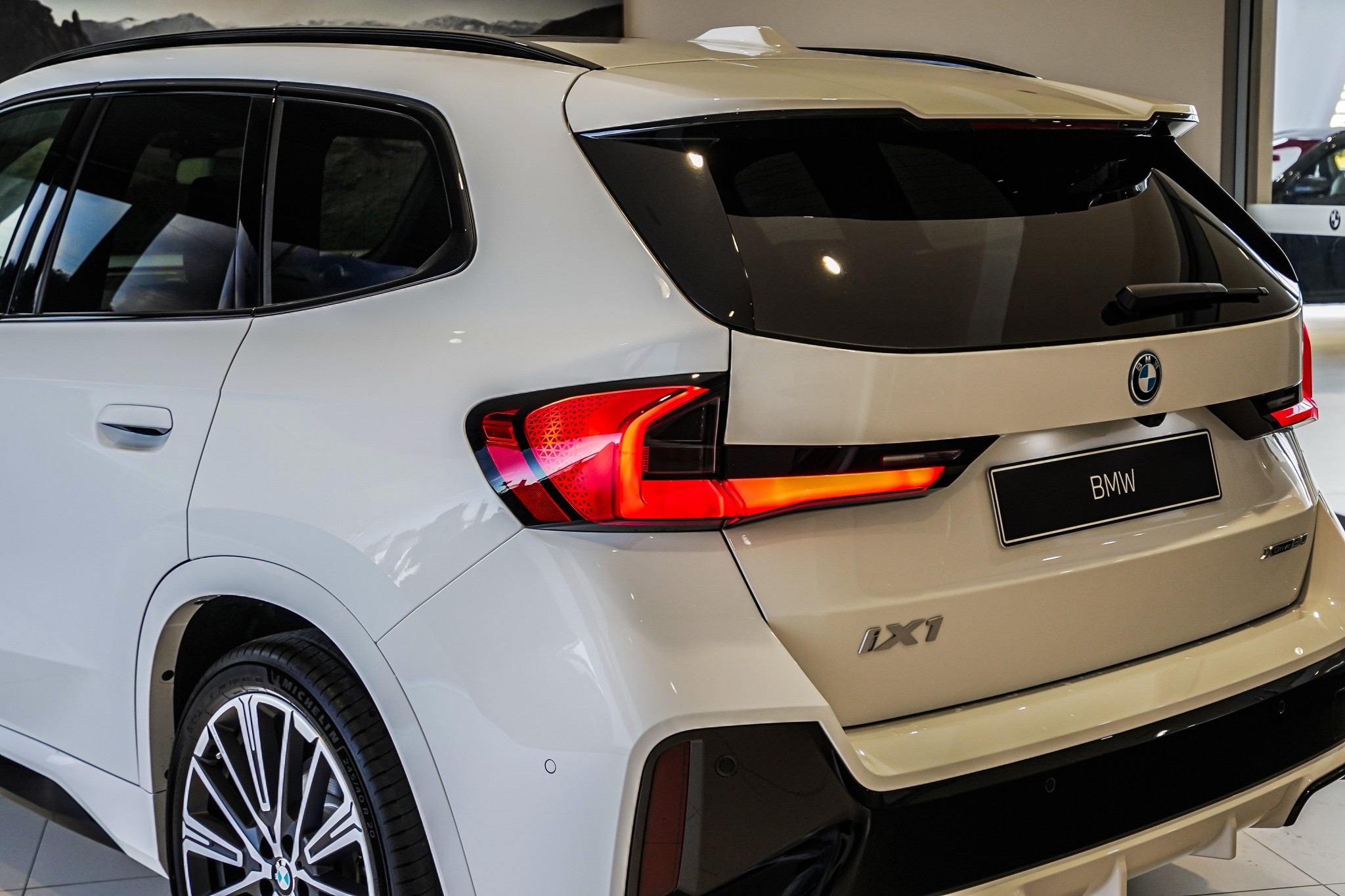 BMW iX1 xDrive30