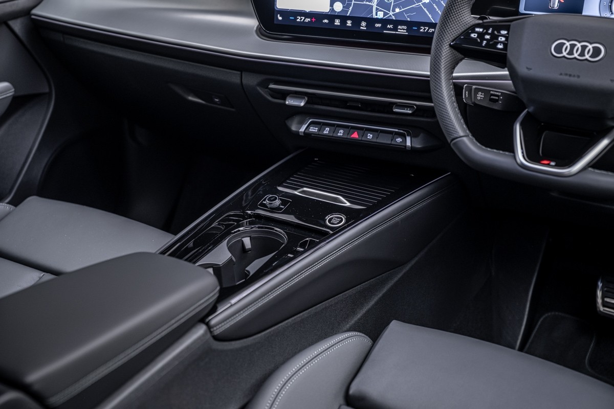 Audi Q3 SUV TFSI quattro 195 kW