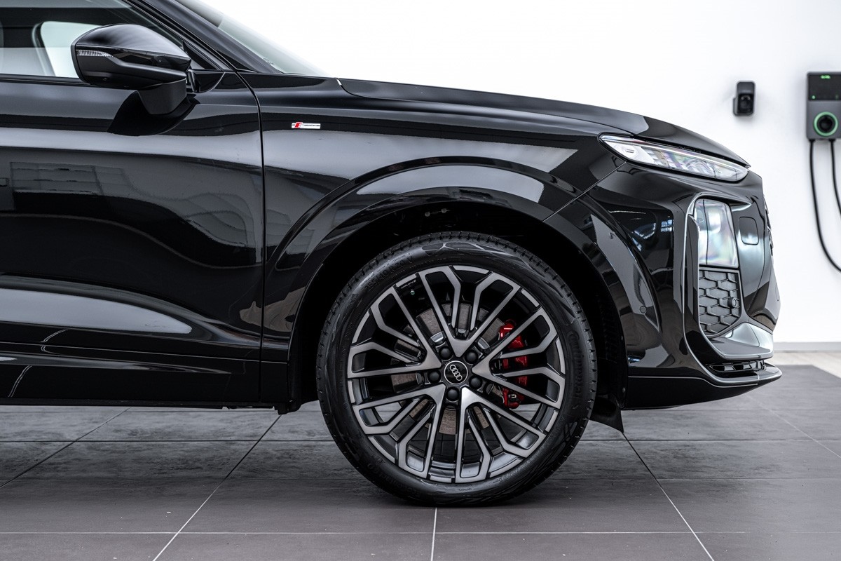 Audi Q3 SUV TFSI quattro 195 kW