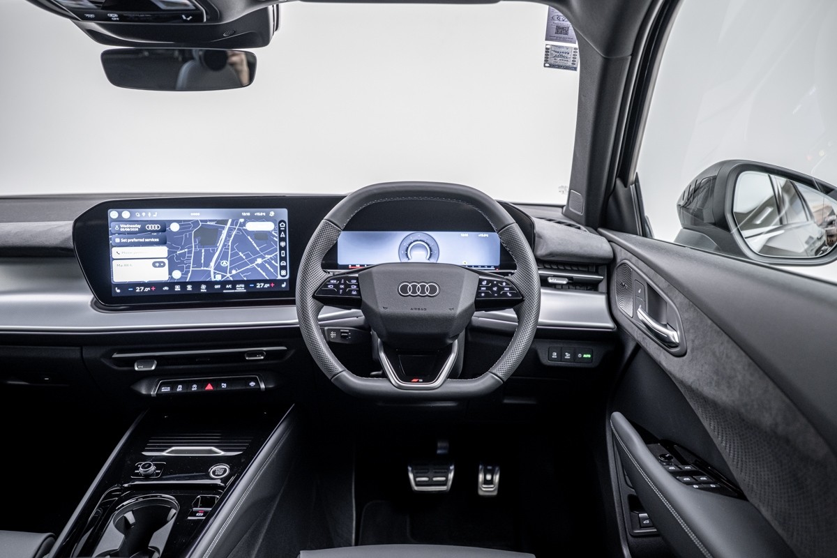 Audi Q3 SUV TFSI quattro 195 kW