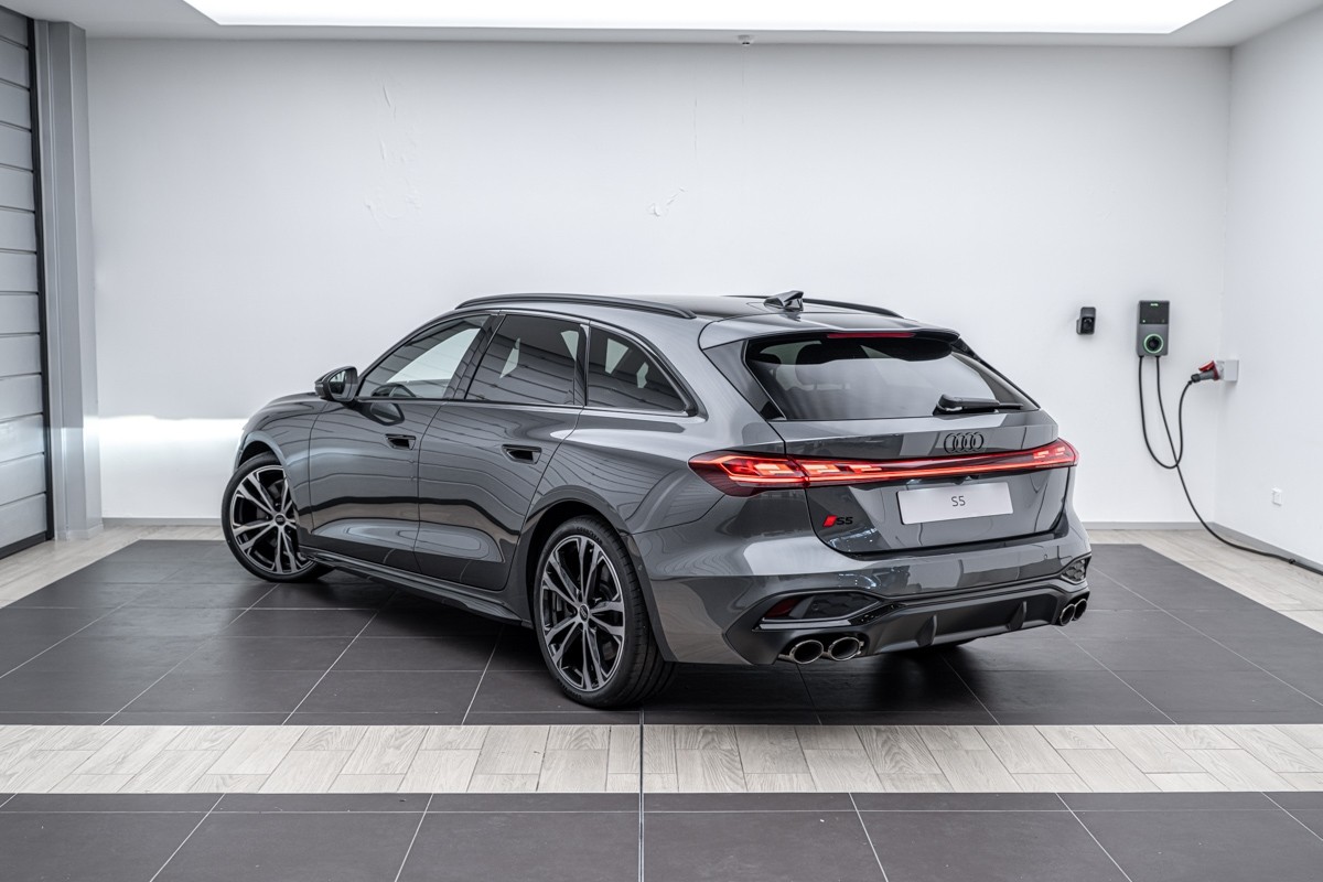 Audi S5 AVANT TFSI