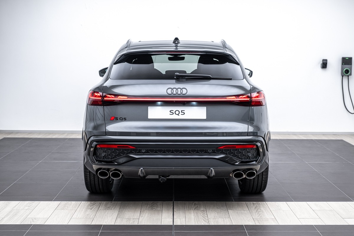 Audi SQ5 SPORTBACK TFSI