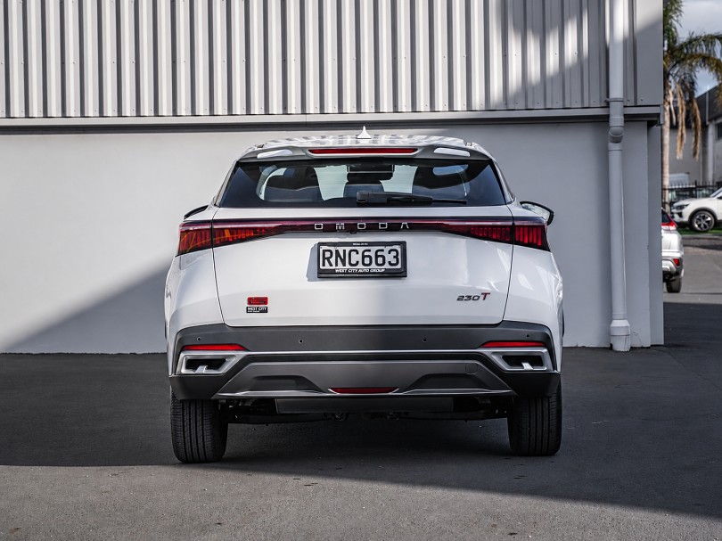 2025 OMODA C5 4